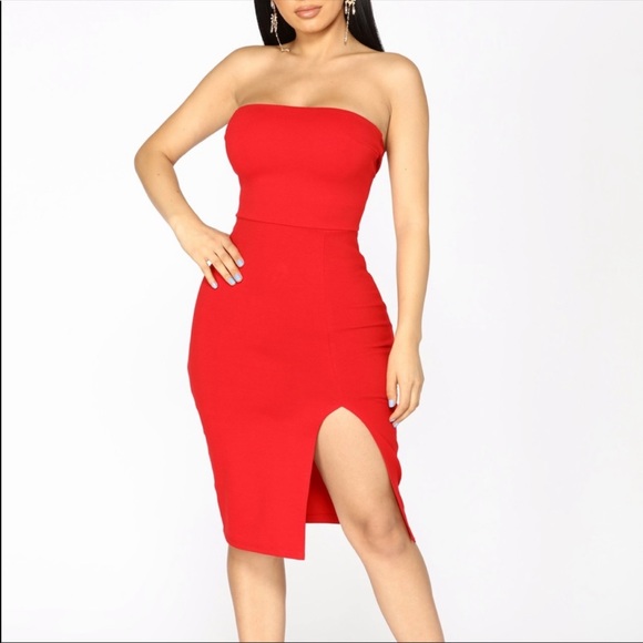 Fashion Nova Dresses & Skirts - Red Strapless dress
